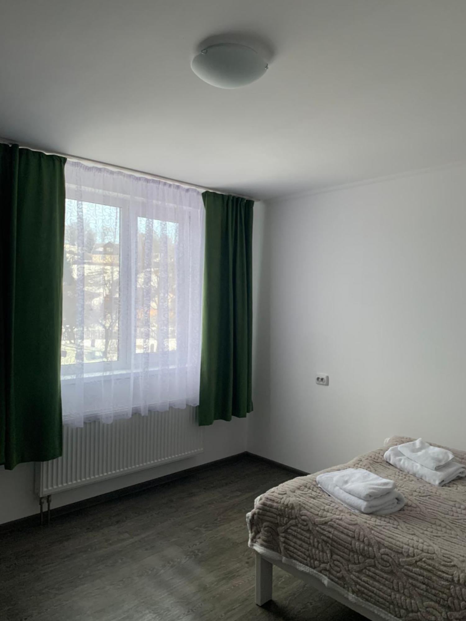 Серце Карпат Hotel ยาซินยา ภายนอก รูปภาพ